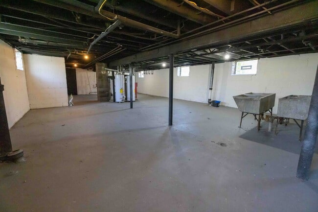 Building Photo - Stylish, Updated & Ready to Call Home