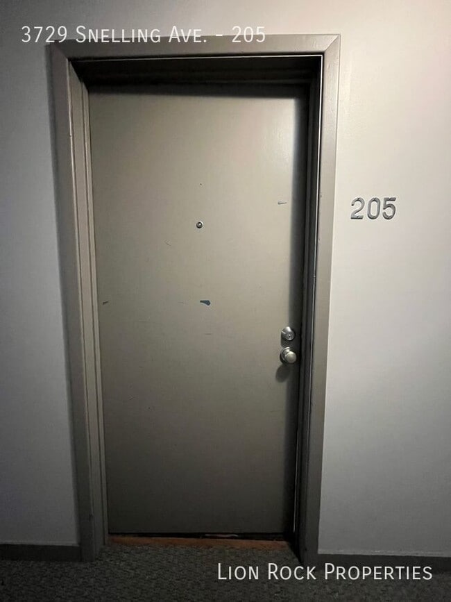 Building Photo - 3729 Snelling Ave