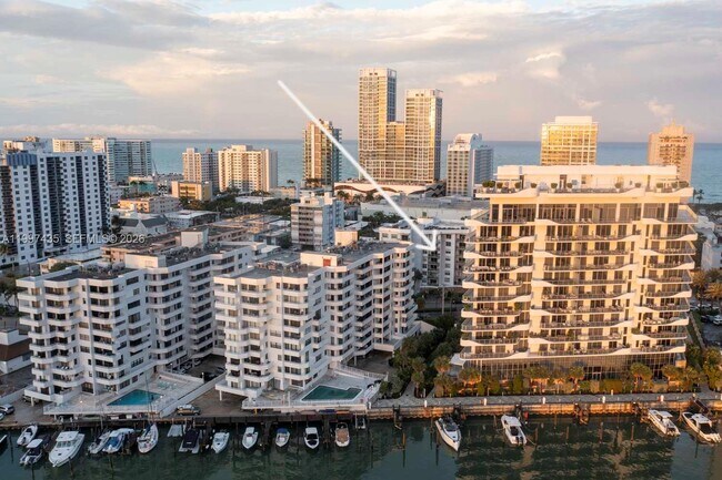 Building Photo - 6801 Indian Creek Dr