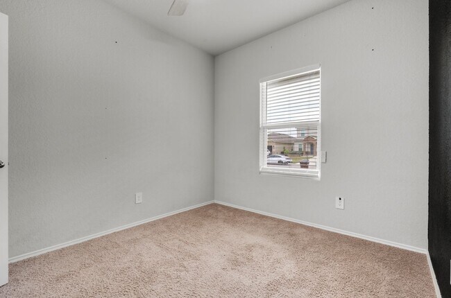 Building Photo - Charming 4-Bedroom Home in Elmendorf!