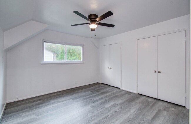 Building Photo - 674 Ravensworth Dr