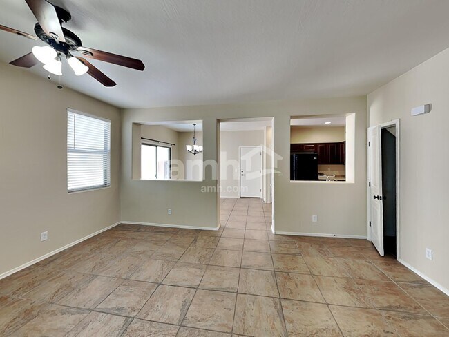 Building Photo - 3774 E Santa Fe Ln