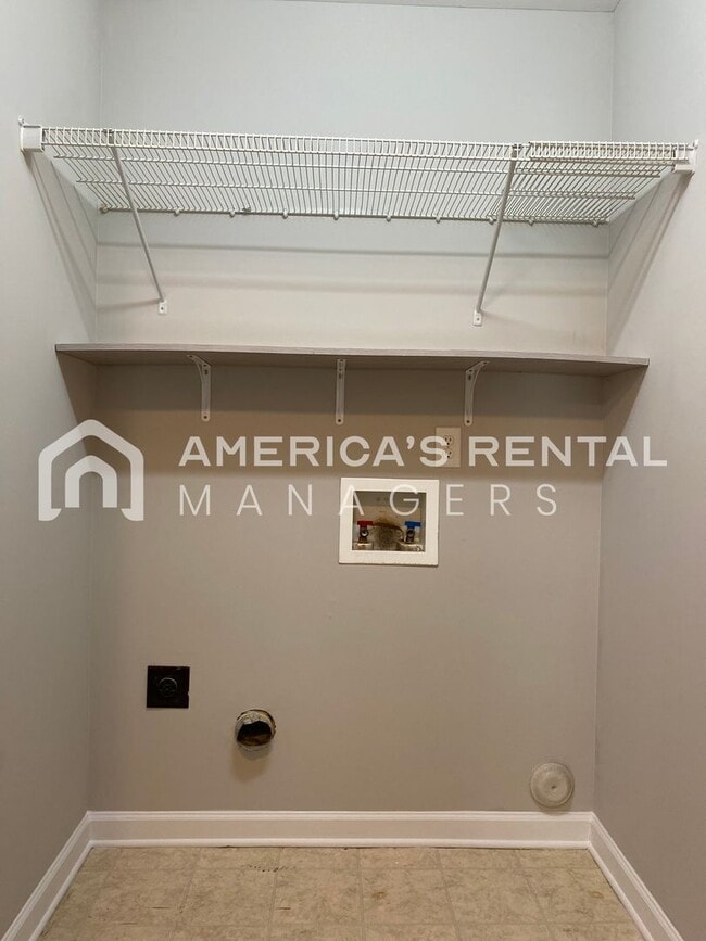 Building Photo - Townhome for Rent in Bessemer!  View with 48 Hours Notice!