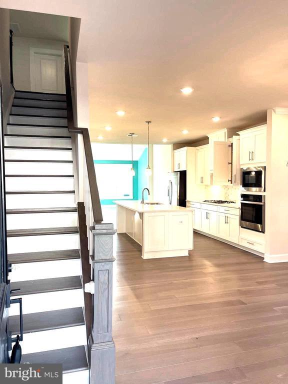 Building Photo - 33789 Freeport Dr