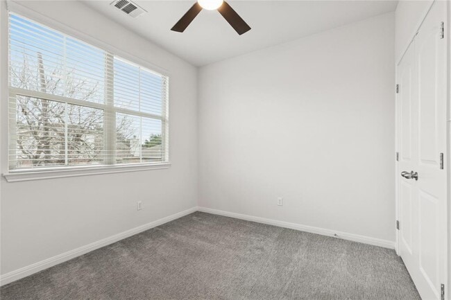 Building Photo - 1200 10th St