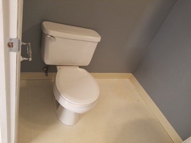 Building Photo - 1 Abbott Rd