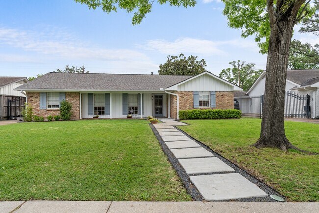 Building Photo - 6158 Burgoyne Dr.