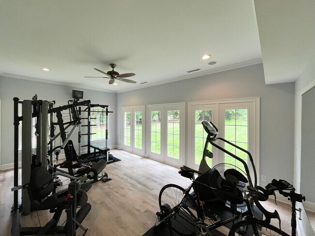 Building Photo - Incredible 4BD, 6.5BA Raleigh Home Near Fa...