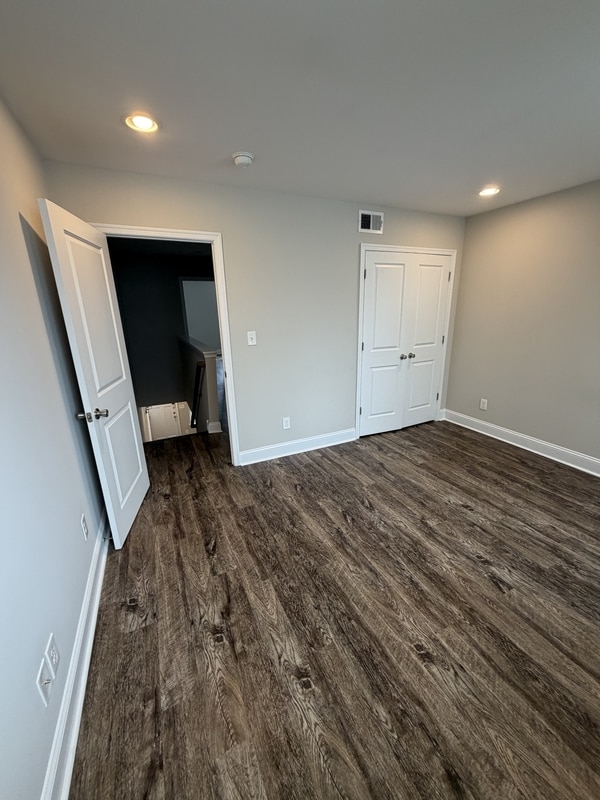 Building Photo - 2733 Latona St