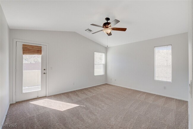 Building Photo - 11215 Dahlia Grove St