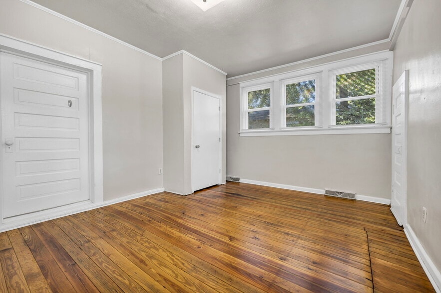 Building Photo - 3125 Heyward St