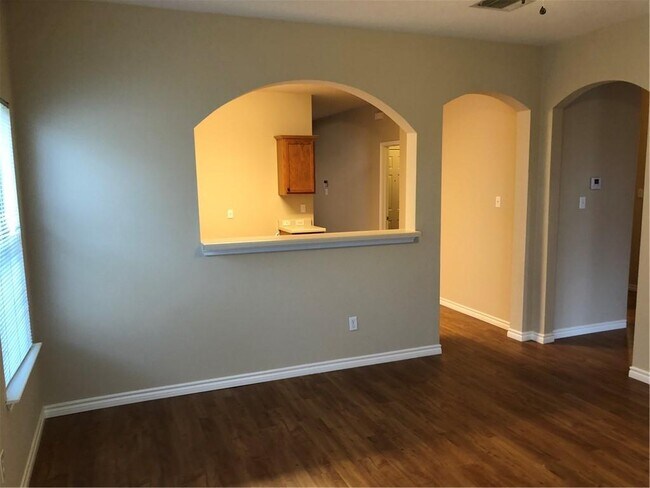 Building Photo - 18101 Maxa Dr