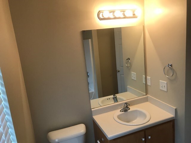 Building Photo - 83 Yellow Jasmine Ct