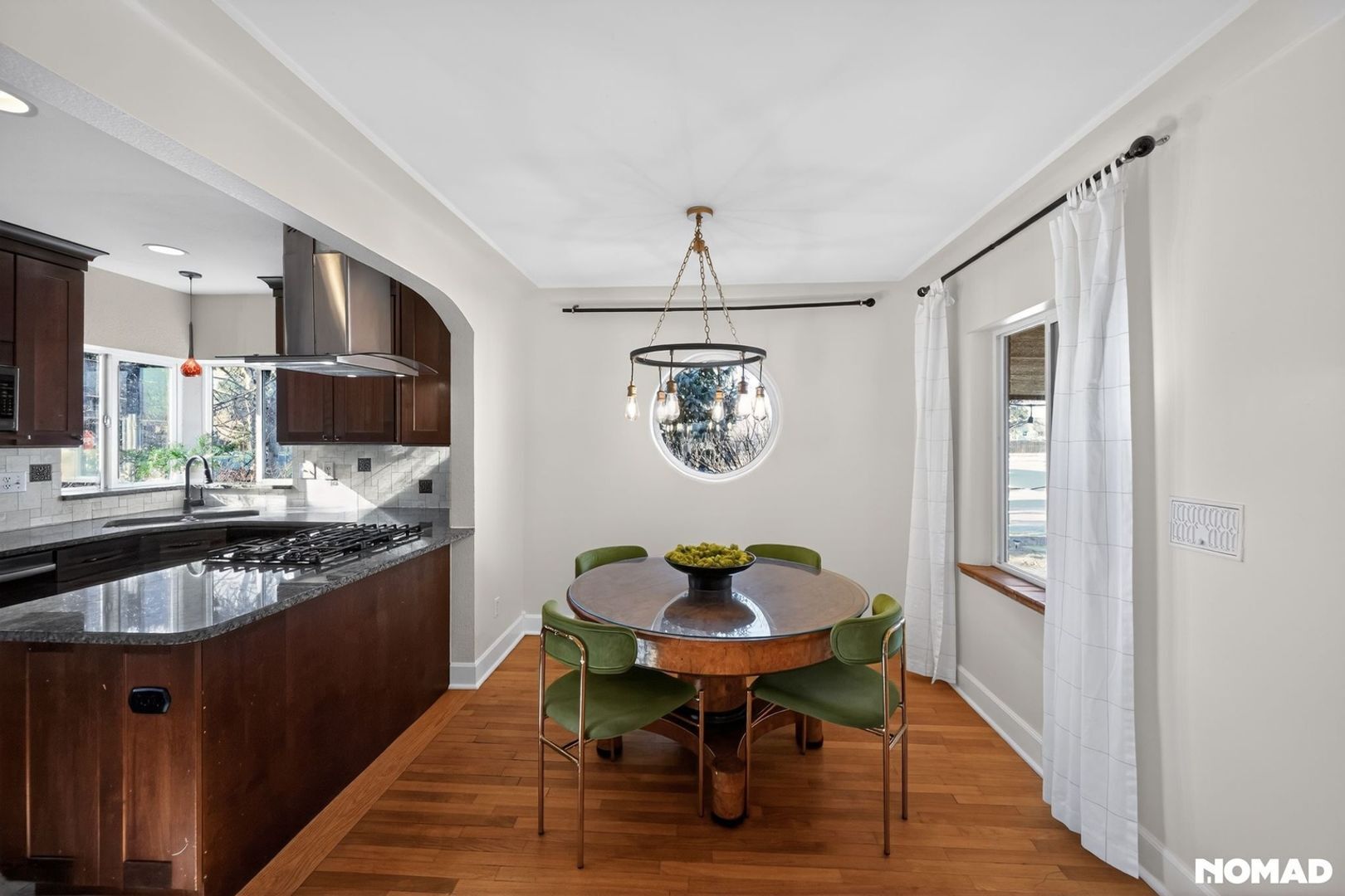 Building Photo - 2650 Cook St