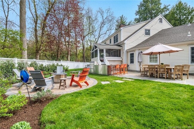 Building Photo - 266 W Haviland Ln