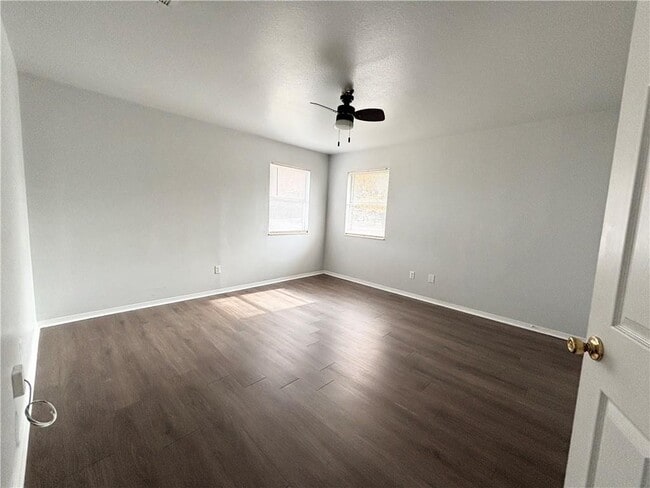 Building Photo - 2839 Adrian Ave