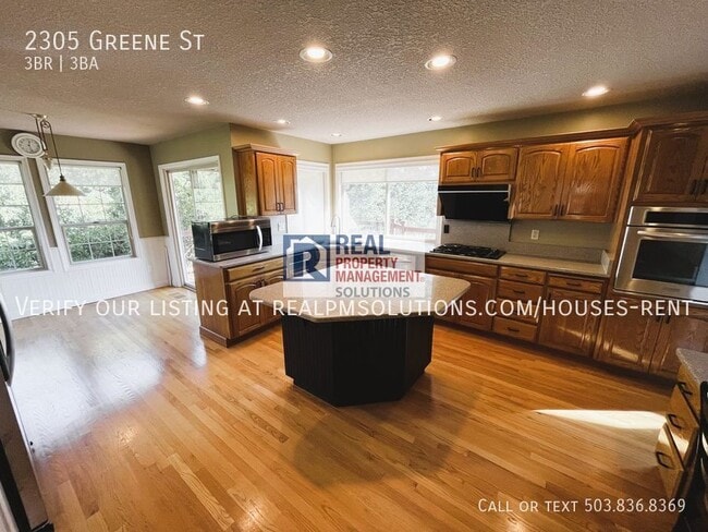 Building Photo - 2305 Greene St