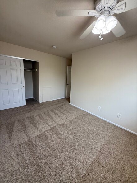 Building Photo - 71 Reliance Sq