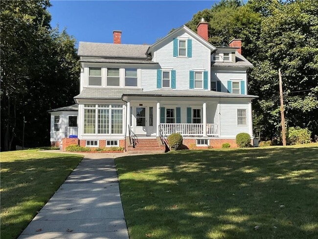 Primary Photo - 2-2R Payan St