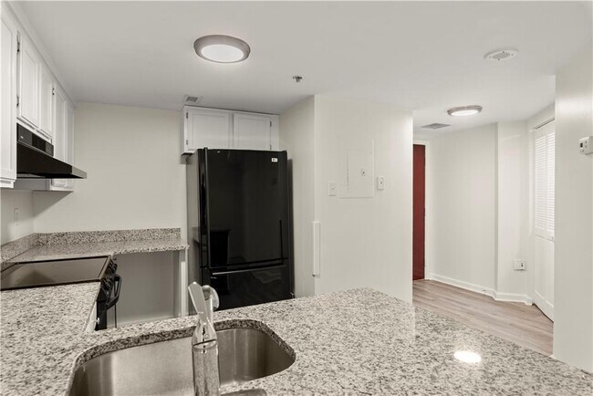 Building Photo - 199 14th St NE