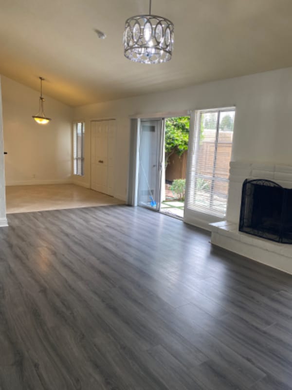 Building Photo - 355 W Sierra Ave