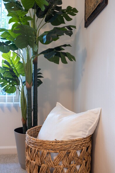 Building Photo - 5244 Edge Park Way