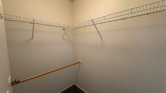 Building Photo - 3 bed, 2.5 bath, 1,746 sq ft home in southwest Las Vegas