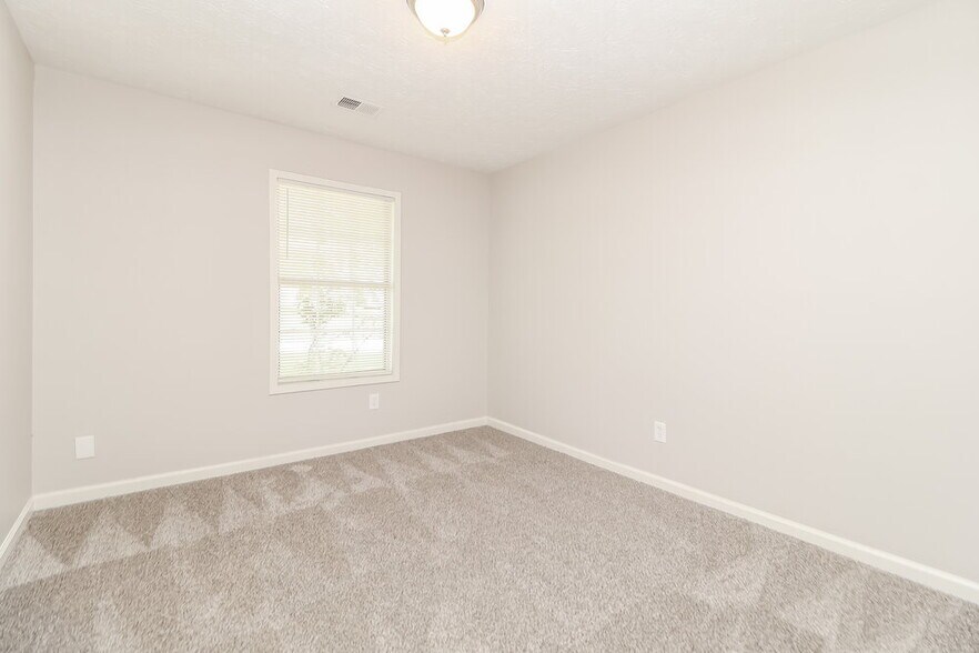Building Photo - 3810 Greenbrook Dr