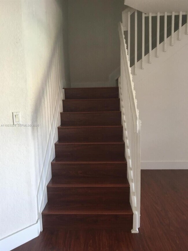 Building Photo - 10803 NW 83rd St