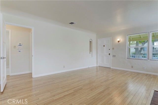 Building Photo - 559 E Providencia Ave