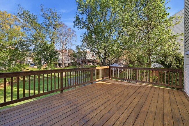 Building Photo - 1600 Old Brook Rd