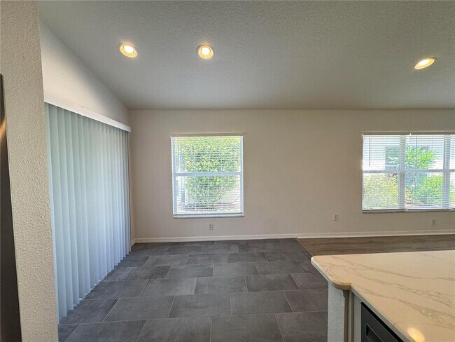 Building Photo - 23741 Coral Ridge Ln