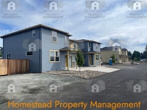 Building Photo - 186-188 SE Lacreole Dr