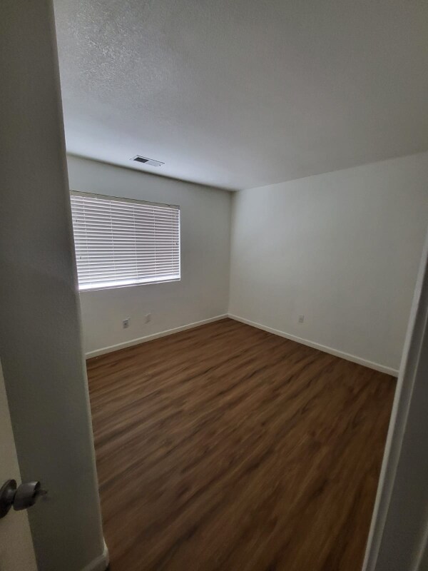 Building Photo - 949 Mason Ct