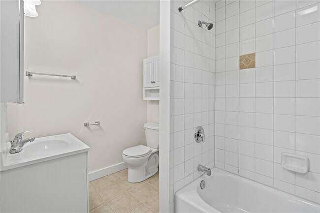 Building Photo - 3612 Main St