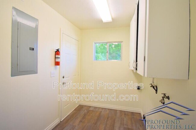 Building Photo - 19905 S Harlan Ln