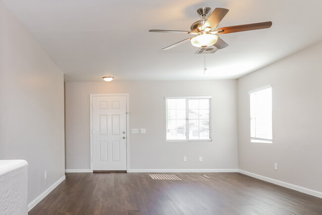 Building Photo - 12649 W Charter Oak Rd