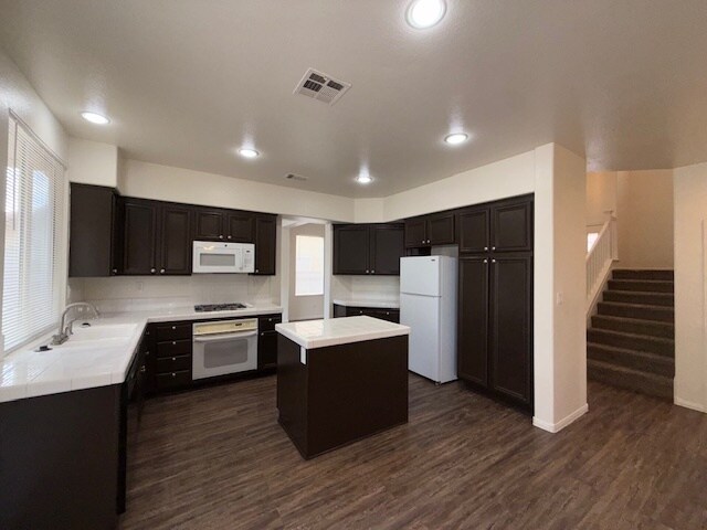 Building Photo - 344 Velino Ave