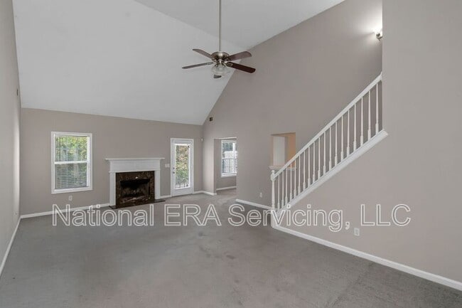 Building Photo - 355 Long Creek Dr