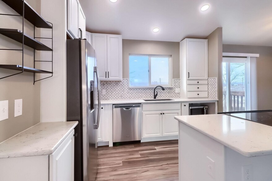 Building Photo - 5357 S Prescott St