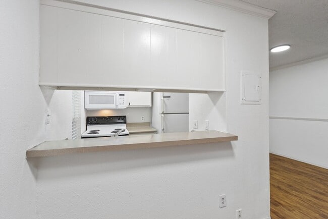 Building Photo - 4105 Speedway Unit 101, Austin, TX 78751