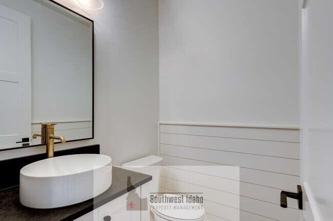 Building Photo - 7655 W Meltwater Ln