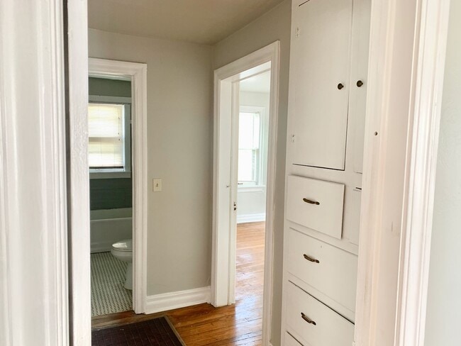 Building Photo - Nice 2 Bed 1 Bath Apartment in Great NW OKC Location! $895 Per Month!