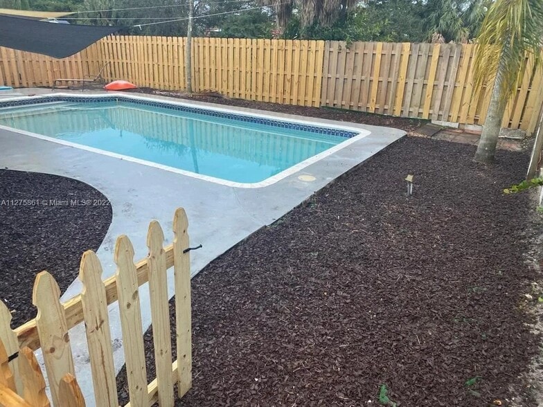 Back yard - 2972 NW 67th Ct