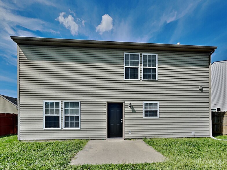 Building Photo - 2279 Westmere Dr