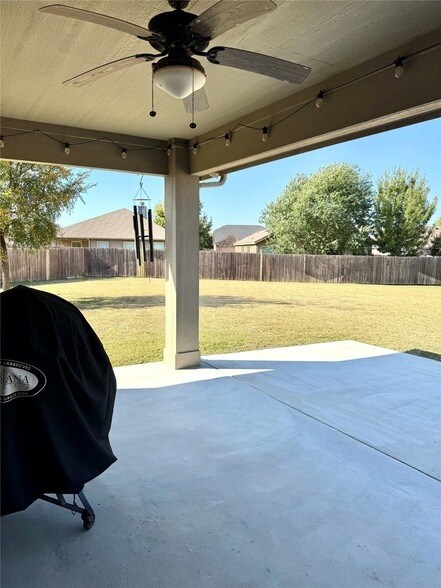 Building Photo - 8801 Cassidy Ln