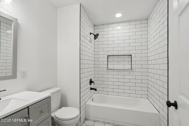 Building Photo - 2959 Fitzgerald St