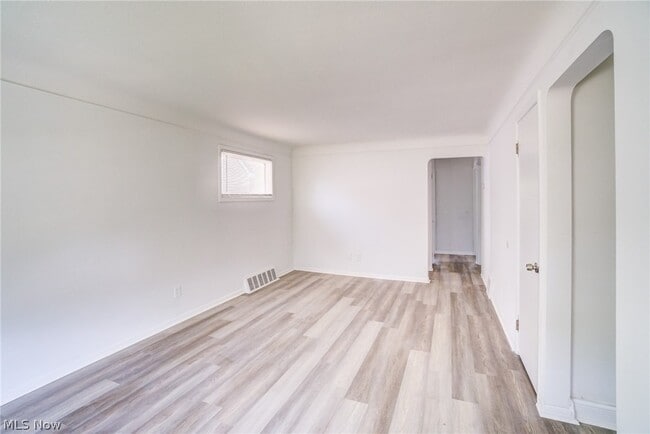 Building Photo - 4407 Woodway Ave