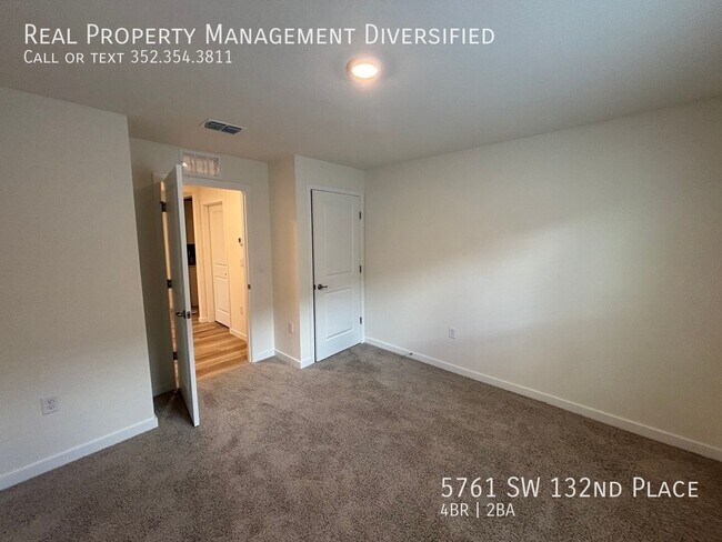 Building Photo - 5761 SW 132nd Pl