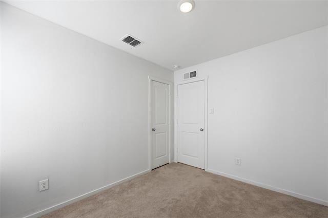 Building Photo - 932 Grebe Dr